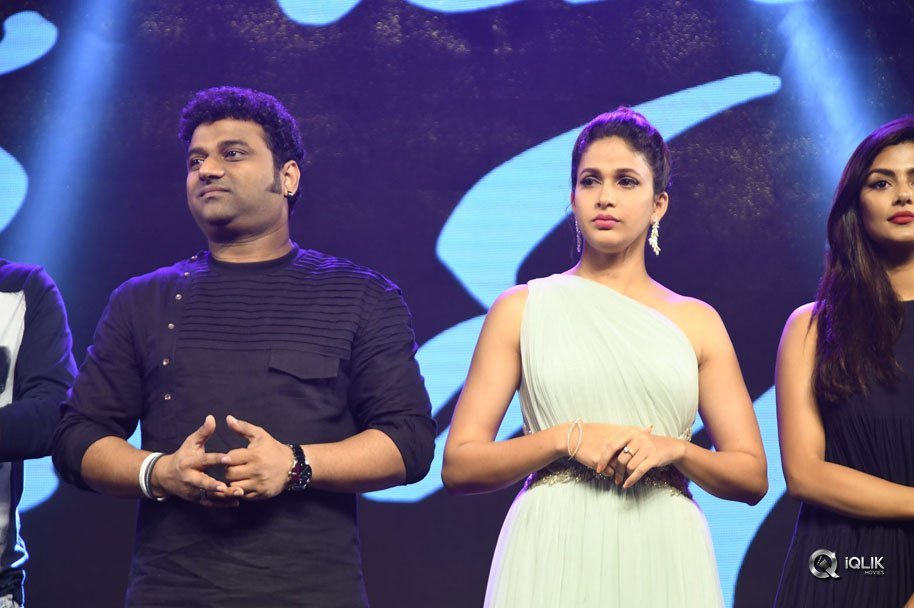 Vunnadhi-Okate-Zindagi-Movie-Audio-Launch